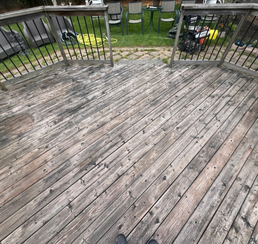 Project 16 before power washing in London, Ontario