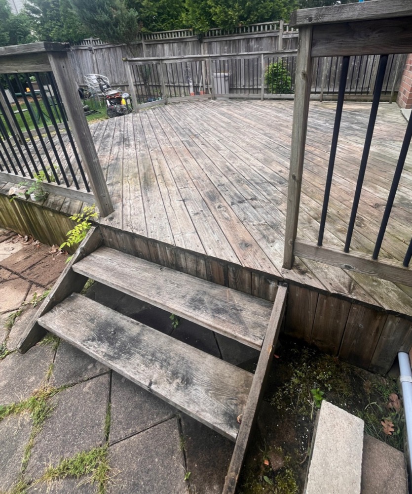 Project 18 before power washing in London, Ontario
