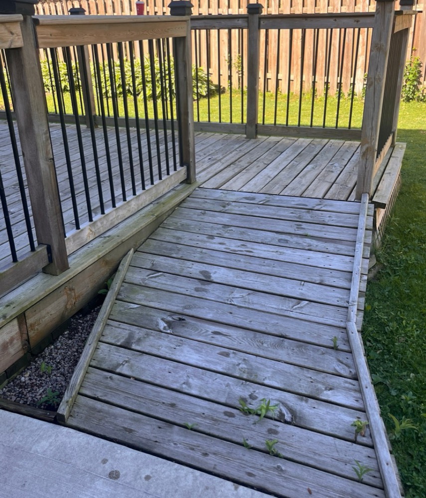 Project 19 before power washing in London, Ontario
